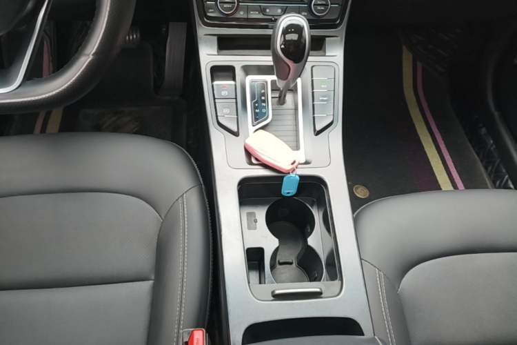 Used Geely Auto Emgrand GL 2021 UP 1.4T CVT Leading Edition Gear Lever