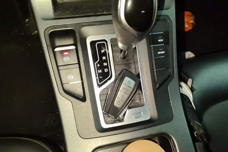 Used Geely Auto Emgrand GL 2021 UP 1.4T CVT Leading Edition Gear Lever
