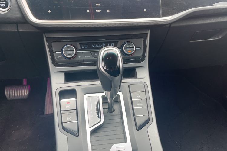 Used Geely Auto Emgrand GL 2021 UP 1.4T CVT Leading Edition Gear Lever