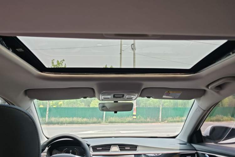 Used Geely Auto Emgrand GL 2021 UP 1.4T CVT Luxury Edition Headliner
