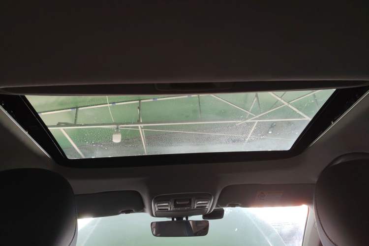 Used Geely Auto Emgrand GL 2021 UP 1.4T CVT Luxury Edition Headliner