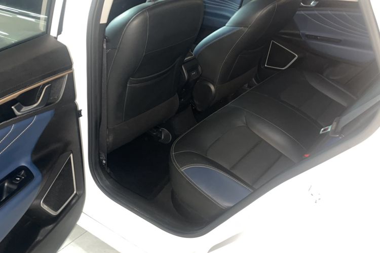 Used Geely Auto Emgrand GL 2021 UP 1.4T CVT Luxury Edition Interior 1