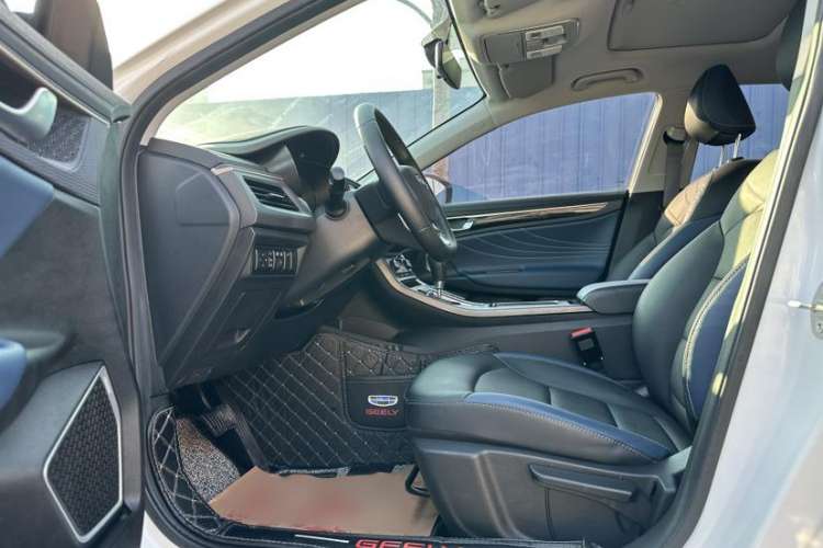 Used Geely Auto Emgrand GL 2021 UP 1.4T CVT Luxury Edition Interior 2