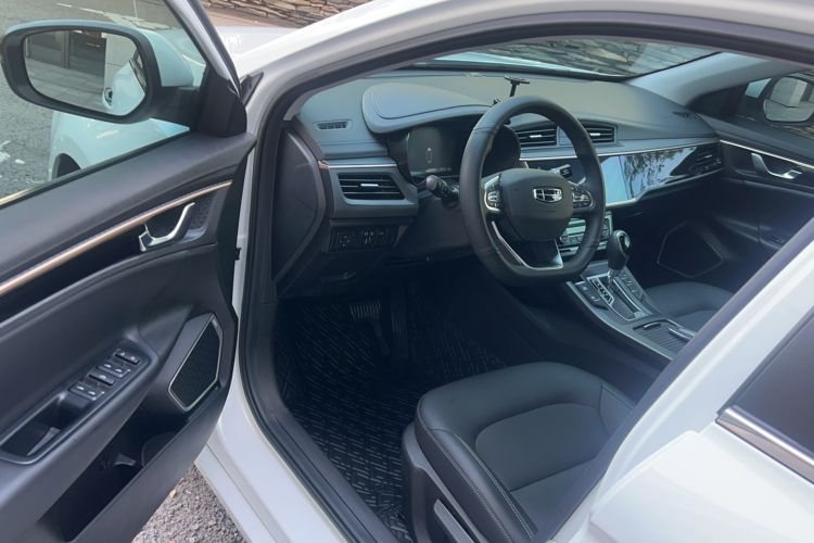 Used Geely Auto Emgrand GL 2021 UP 1.4T CVT Leading Edition Interior 2