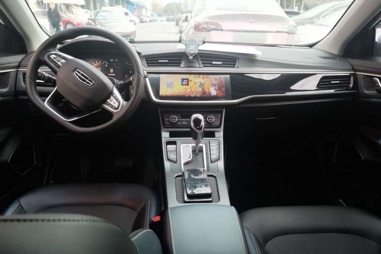 Used Geely Auto Emgrand GL 2021 UP 1.4T CVT Luxury Edition Interior 3