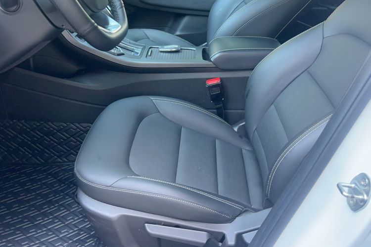 Used Geely Auto Emgrand GL 2021 UP 1.4T CVT Leading Edition Interior 4