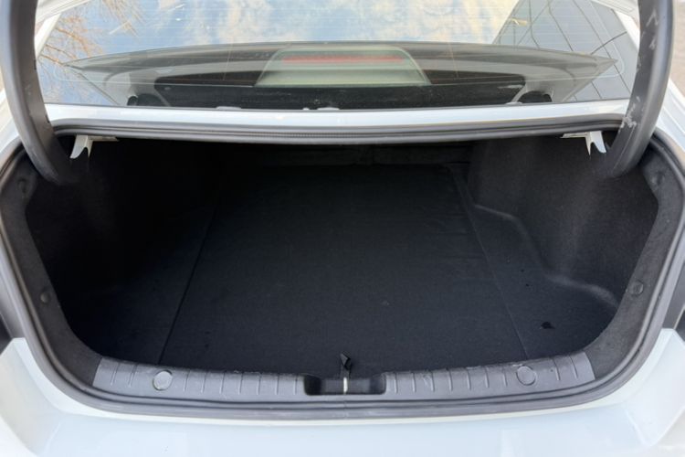 Used Geely Auto Emgrand GL 2021 UP 1.4T CVT Flagship Model Interior 6