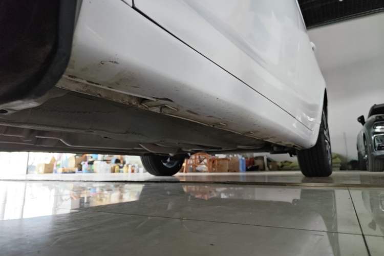 Used Geely Auto Emgrand GL 2021 UP 1.4T CVT Luxury Edition Left Side Sill
