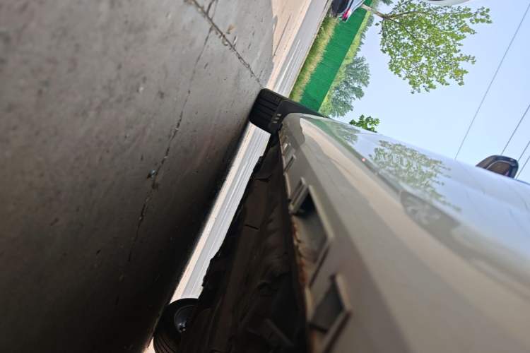 Used Geely Auto Emgrand GL 2021 UP 1.4T CVT Luxury Edition Left Side Sill