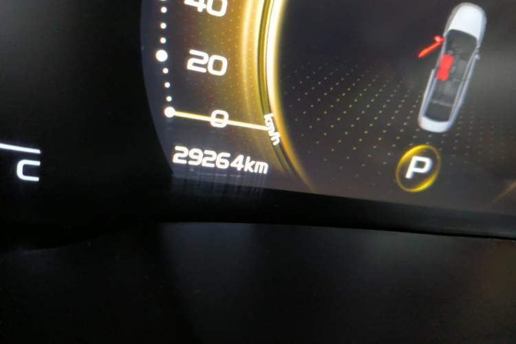 Used Geely Auto Emgrand GL 2021 UP 1.4T CVT Leading Edition Odometer Close Up
