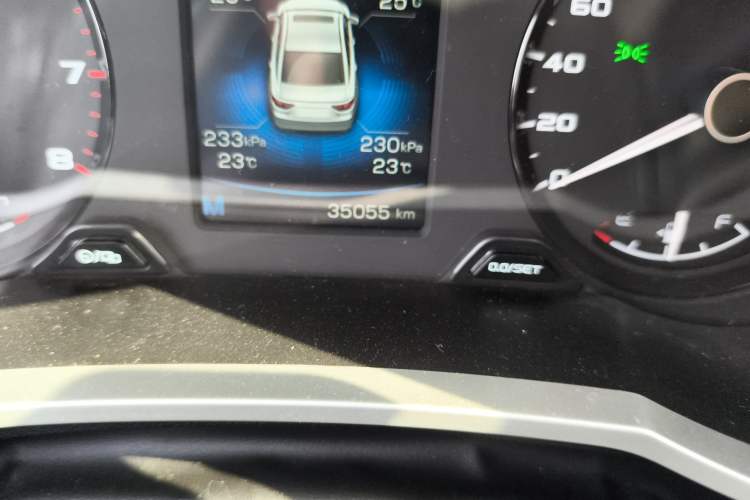 Used Geely Auto Emgrand GL 2021 UP 1.4T Manual LingShang Model Odometer Close Up