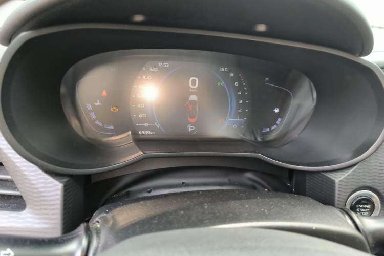 Used Geely Auto Emgrand GL 2021 UP 1.4T CVT Leading Edition Odometer Close Up