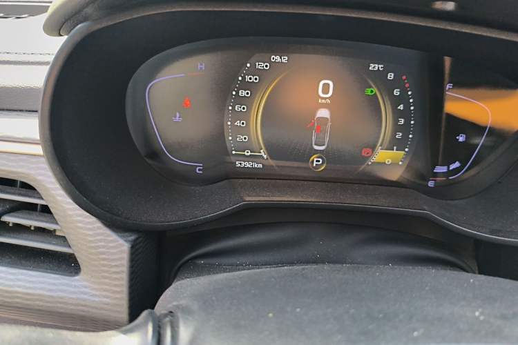 Used Geely Auto Emgrand GL 2021 UP 1.4T CVT Luxury Edition Odometer Close Up