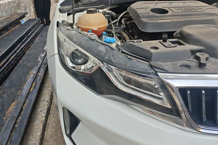 Used Geely Auto Emgrand GL 2021 UP 1.4T CVT Leading Edition Right Front Headlight