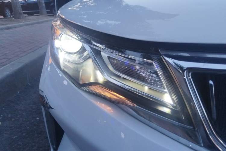 Used Geely Auto Emgrand GL 2021 UP 1.4T CVT Luxury Edition Right Front Headlight