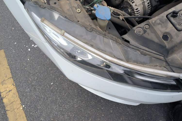 Used Geely Auto Emgrand GL 2021 UP 1.4T Manual LingShang Model Right Front Headlight