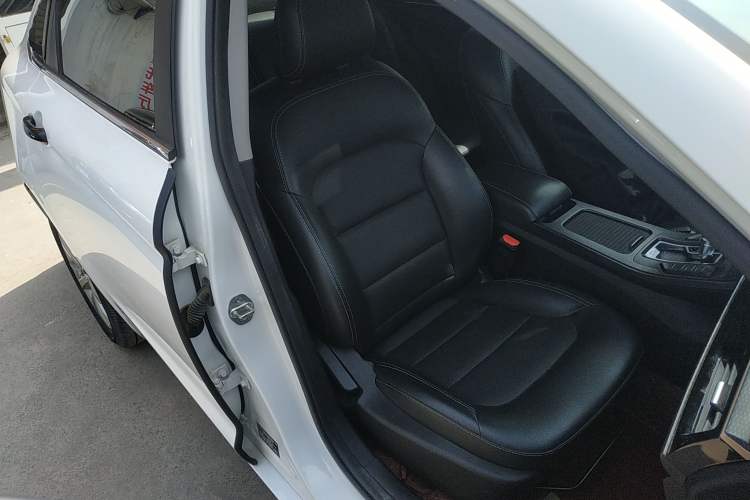 Used Geely Auto Emgrand GL 2021 UP 1.4T CVT Leading Edition Right Front Seat