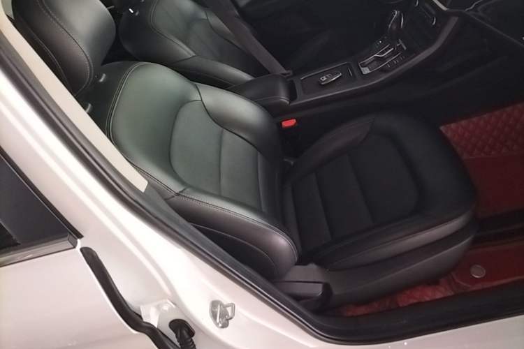 Used Geely Auto Emgrand GL 2021 UP 1.4T CVT Leading Edition Right Front Seat