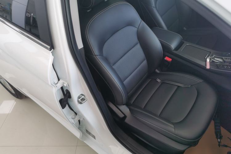 Used Geely Auto Emgrand GL 2021 UP 1.4T CVT Leading Edition Right Front Seat