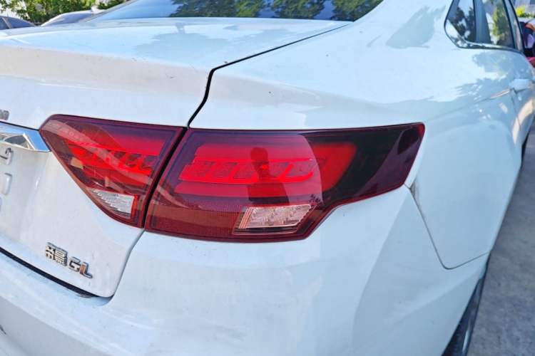 Used Geely Auto Emgrand GL 2021 UP 1.4T CVT Leading Edition Right Rear Taillight