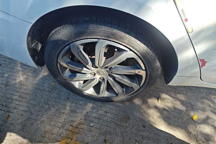 Used Geely Auto Emgrand GL 2021 UP 1.4T CVT Luxury Edition Right Rear Wheel Hub