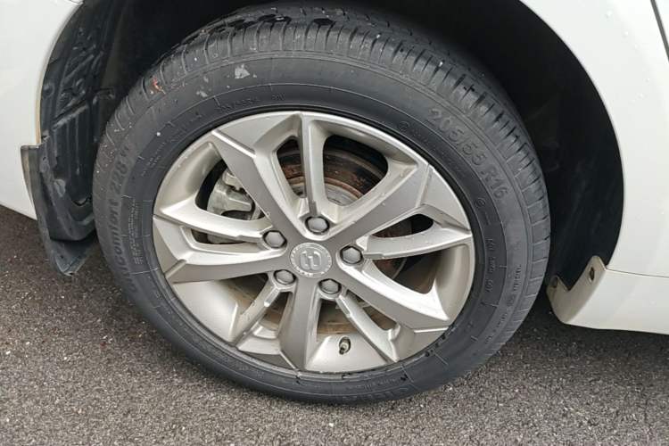 Used Geely Auto Emgrand GL 2021 UP 1.4T CVT Leading Edition Right Rear Wheel Hub