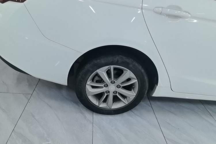 Used Geely Auto Emgrand GL 2021 UP 1.4T CVT Leading Edition Right Rear Wheel Hub