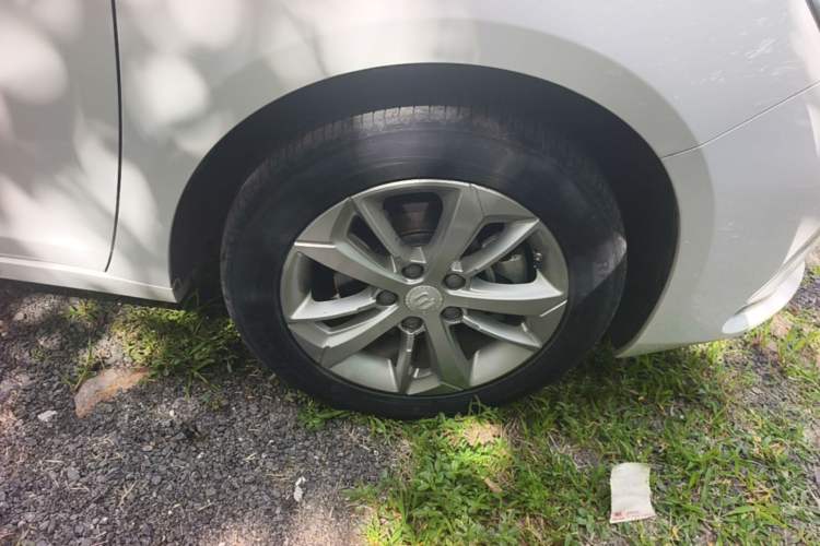 Used Geely Auto Emgrand GL 2021 UP 1.4T CVT Leading Edition Right Rear Wheel Hub