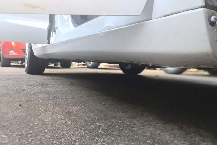 Used Geely Auto Emgrand GL 2021 UP 1.4T CVT Leading Edition Right Side Sill
