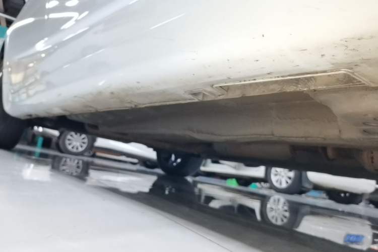 Used Geely Auto Emgrand GL 2021 UP 1.4T CVT Luxury Edition Right Side Sill