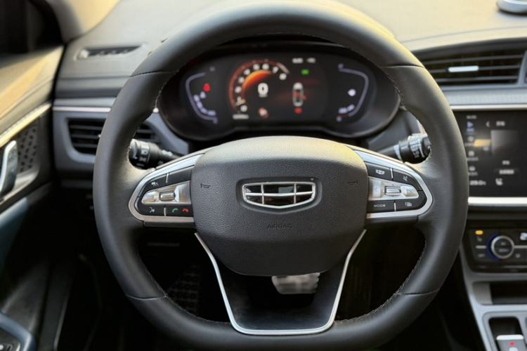 Used Geely Auto Emgrand GL 2021 UP 1.4T CVT Flagship Model Steering Wheel
