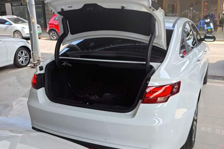 Used Geely Auto Emgrand GL 2021 UP 1.4T CVT Luxury Edition Trunk