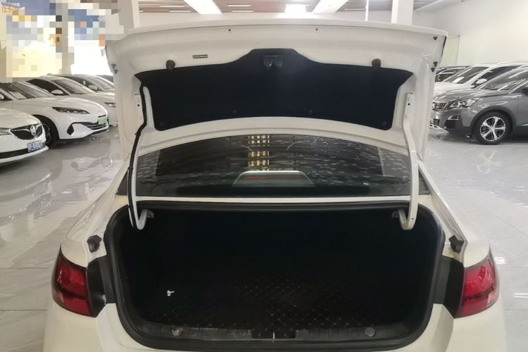 Used Geely Auto Emgrand GL 2021 UP 1.4T CVT Leading Edition Trunk