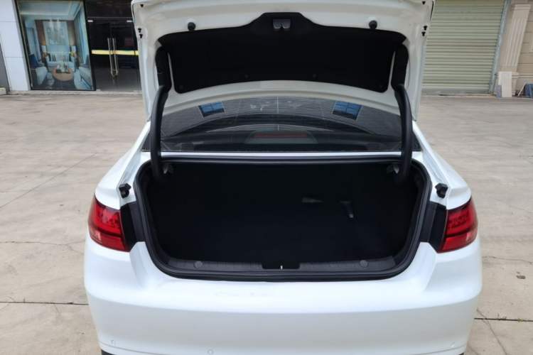 Used Geely Auto Emgrand GL 2021 UP 1.4T CVT Luxury Edition Trunk