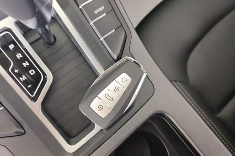 Used Geely Auto Emgrand GL 2021 UP 1.4T CVT Leading Edition Vehicle Key