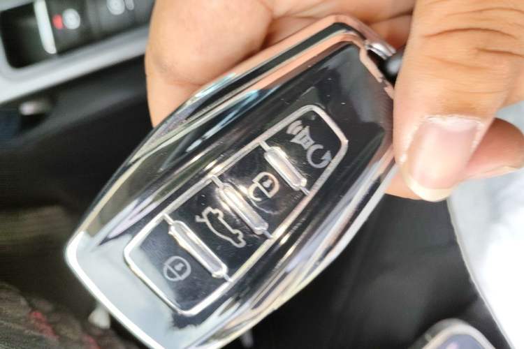 Used Geely Auto Emgrand GL 2021 UP 1.4T CVT Flagship Model Vehicle Key