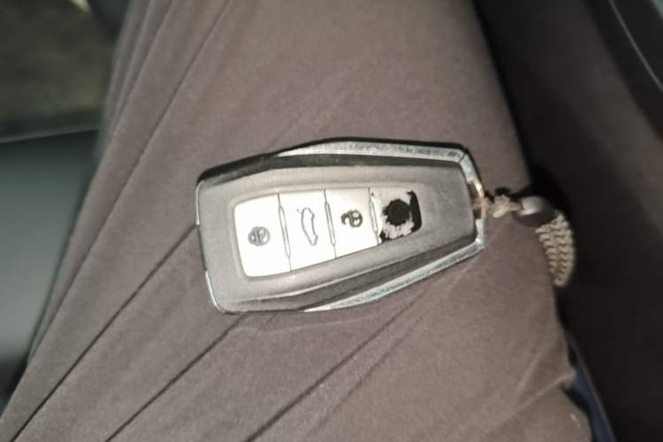 Used Geely Auto Emgrand GL 2021 UP 1.4T CVT Flagship Model Vehicle Key