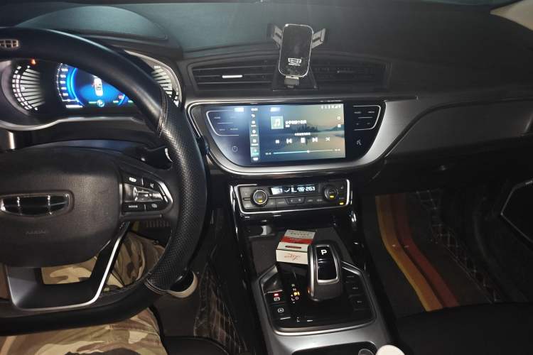 Used Geely Auto Emgrand GL New Energy 2019 1.5T DCT Smart Leading Version Audio And AC Panel