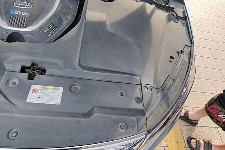 Used Geely Auto Emgrand GL New Energy 2019 1.5T DCT Zhiyue Model Engine Bay Left