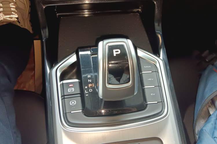 Used Geely Auto Emgrand GL New Energy 2019 1.5T DCT Smart Leading Version Gear Lever