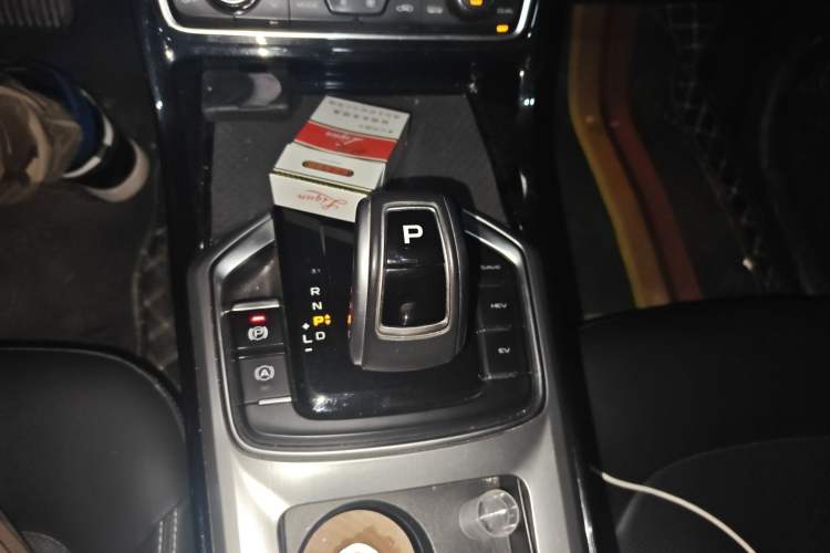Used Geely Auto Emgrand GL New Energy 2019 1.5T DCT Smart Leading Version Gear Lever