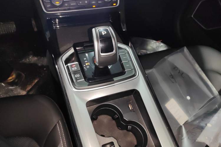 Used Geely Auto Emgrand GL New Energy 2019 1.5T DCT Smart Leading Version Gear Lever