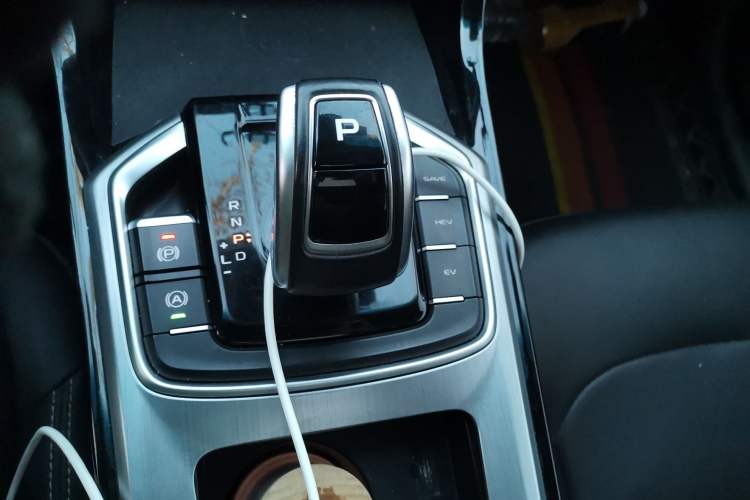 Used Geely Auto Emgrand GL New Energy 2019 1.5T DCT Smart Leading Version Gear Lever
