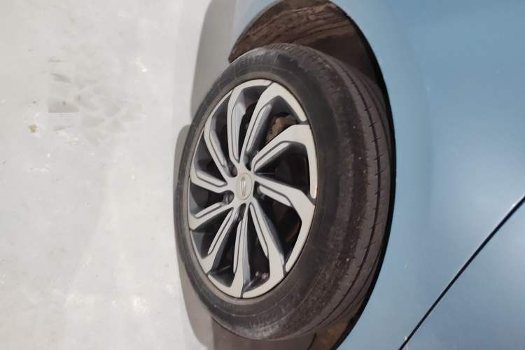 Used Geely Auto Emgrand GL New Energy 2019 1.5T DCT Smart Leading Version Right Rear Wheel Hub