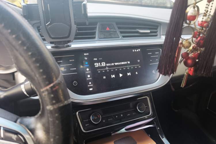 Used Geely Auto Emgrand GL New Energy 2019 1.5T DCT Zhiyue Model Audio And AC Panel