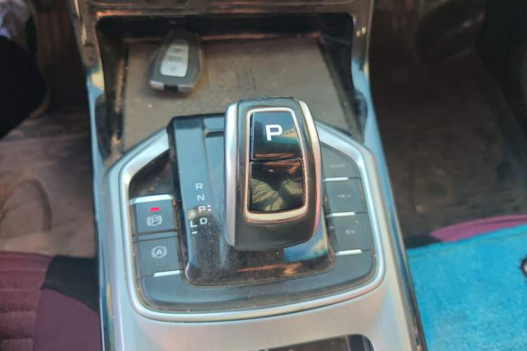 Used Geely Auto Emgrand GL New Energy 2019 1.5T DCT Smart Leading Version Gear Lever