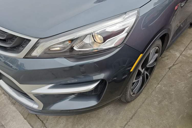 Used Geely Auto Emgrand GS 2017 Sport Edition 1.3T Automatic Smart Connectivity Model Left Front Headlight