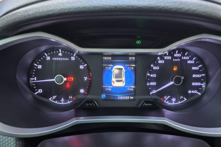 Used Geely Auto Emgrand GS 2016 Elegant Edition 1.8L Automatic LingShang Model Odometer Close Up