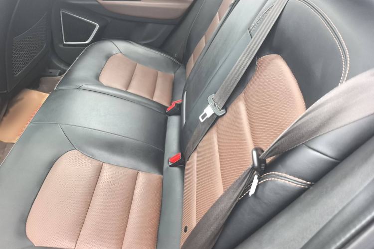 Used Geely Auto Emgrand GS 2017 Sport Edition 1.3T Automatic Smart Connectivity Model Interior 1
