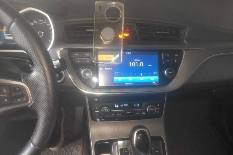 Used Geely Auto Emgrand GS 2016 Elegant Edition 1.3T Automatic ZhenShang Model Audio And AC Panel